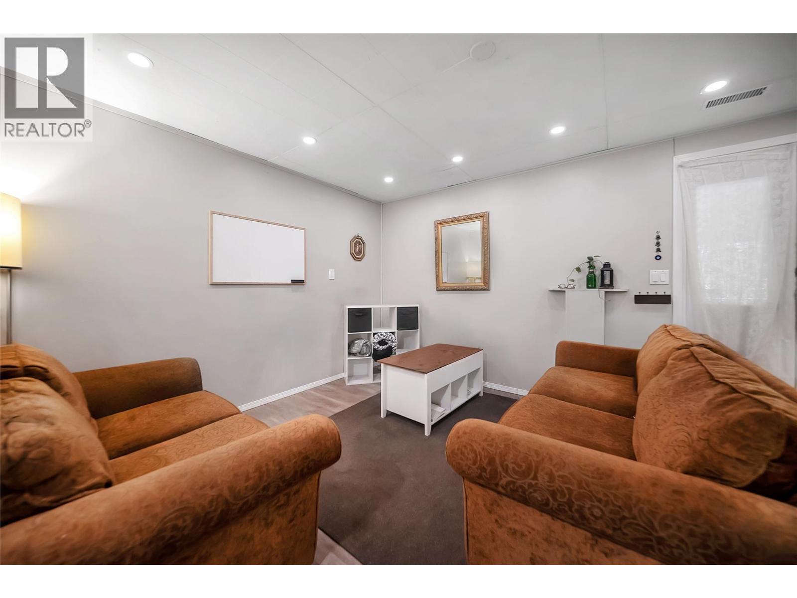11408 Kalmalka Road - 41