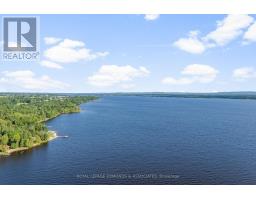 731 Francie Lane, Laurentian Valley, ON K8A6W2 Photo 34