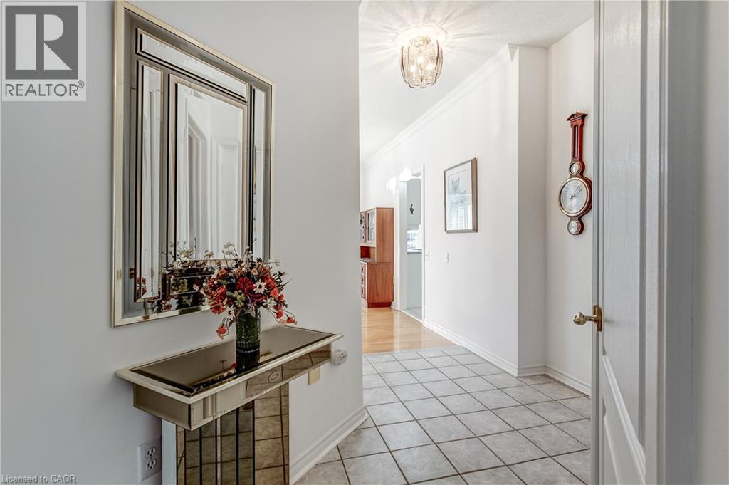 260 SILVERBIRCH Boulevard - 5