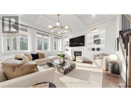Family room - 40 Shining Willow Court, Richmond Hill, ON L4C6E5 Photo 6