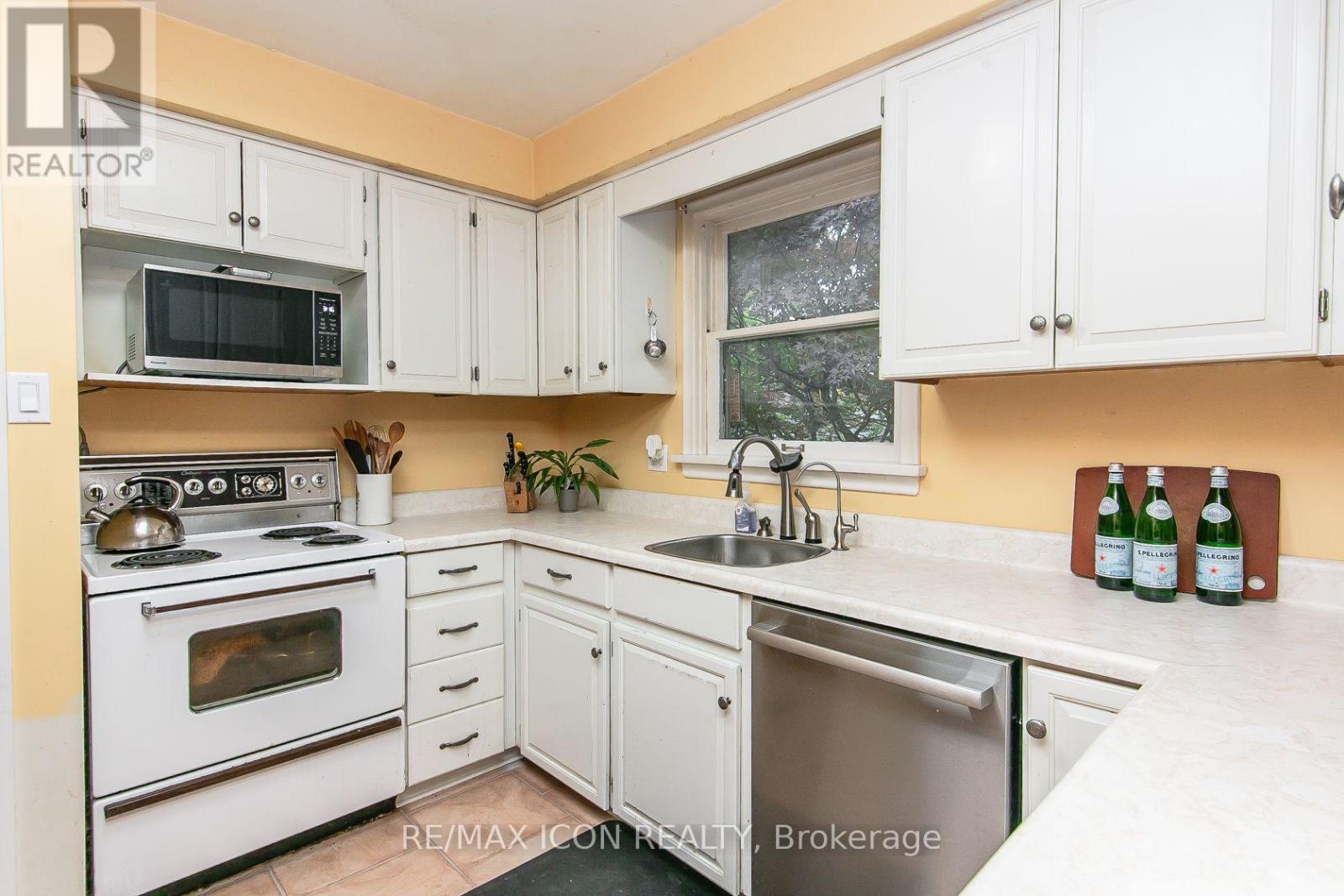 201 DAWSON STREET, Waterloo — photo 9