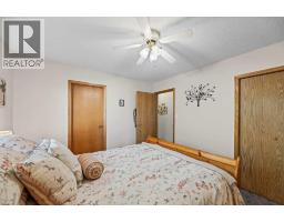 5910 Ash Street, Olds, AB T4H1K8 Photo 16