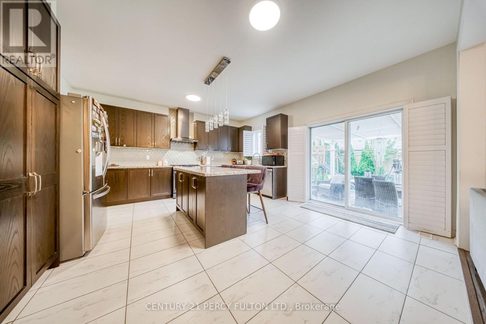 937 Greenhill Avenue, Oshawa, ON photo 14