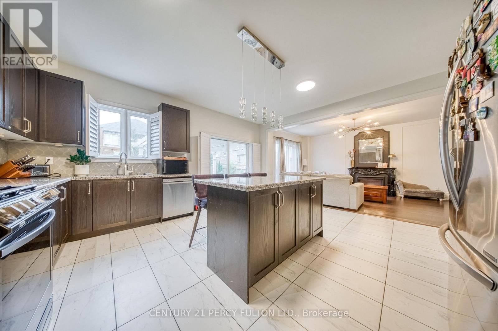 937 Greenhill Avenue, Oshawa, ON photo 16