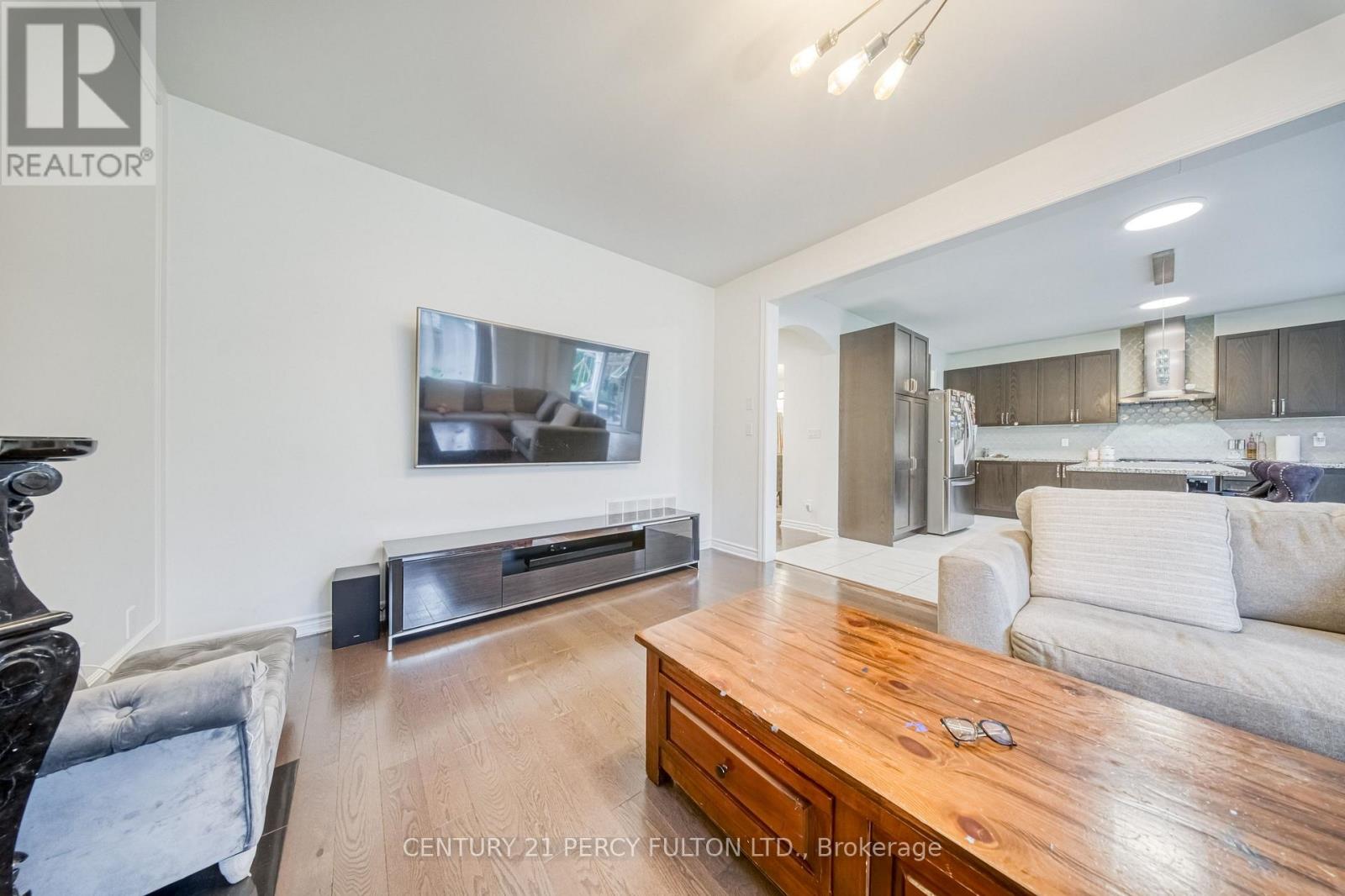 937 Greenhill Avenue, Oshawa, ON photo 24