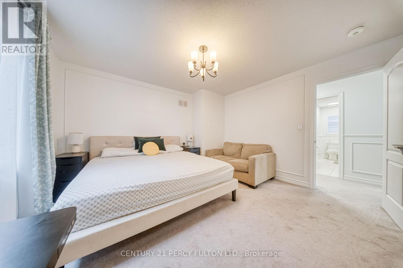 937 Greenhill Avenue, Oshawa, ON photo 39