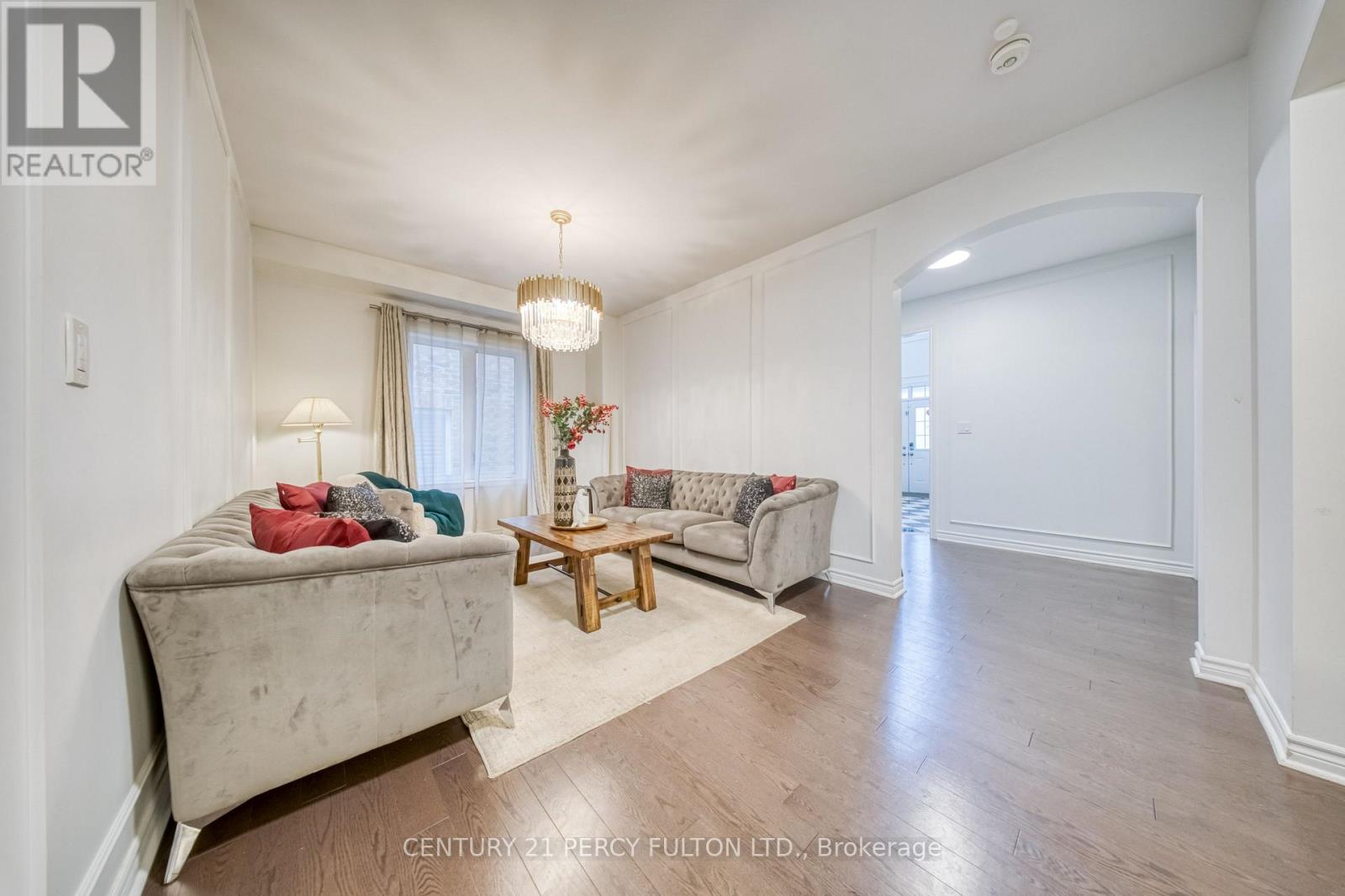937 Greenhill Avenue, Oshawa, ON photo 9