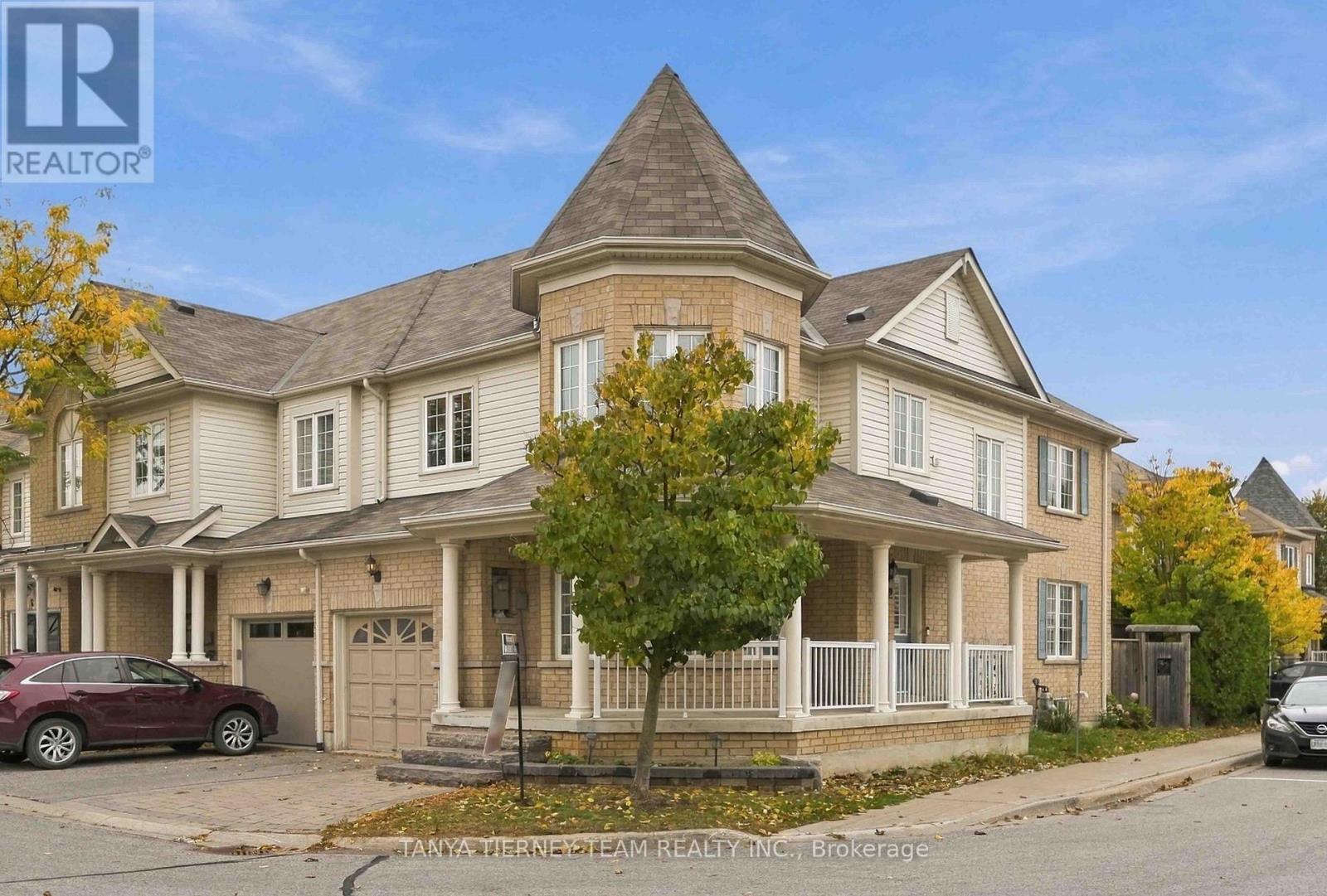 2 Delight Way, Whitby, ON photo 2