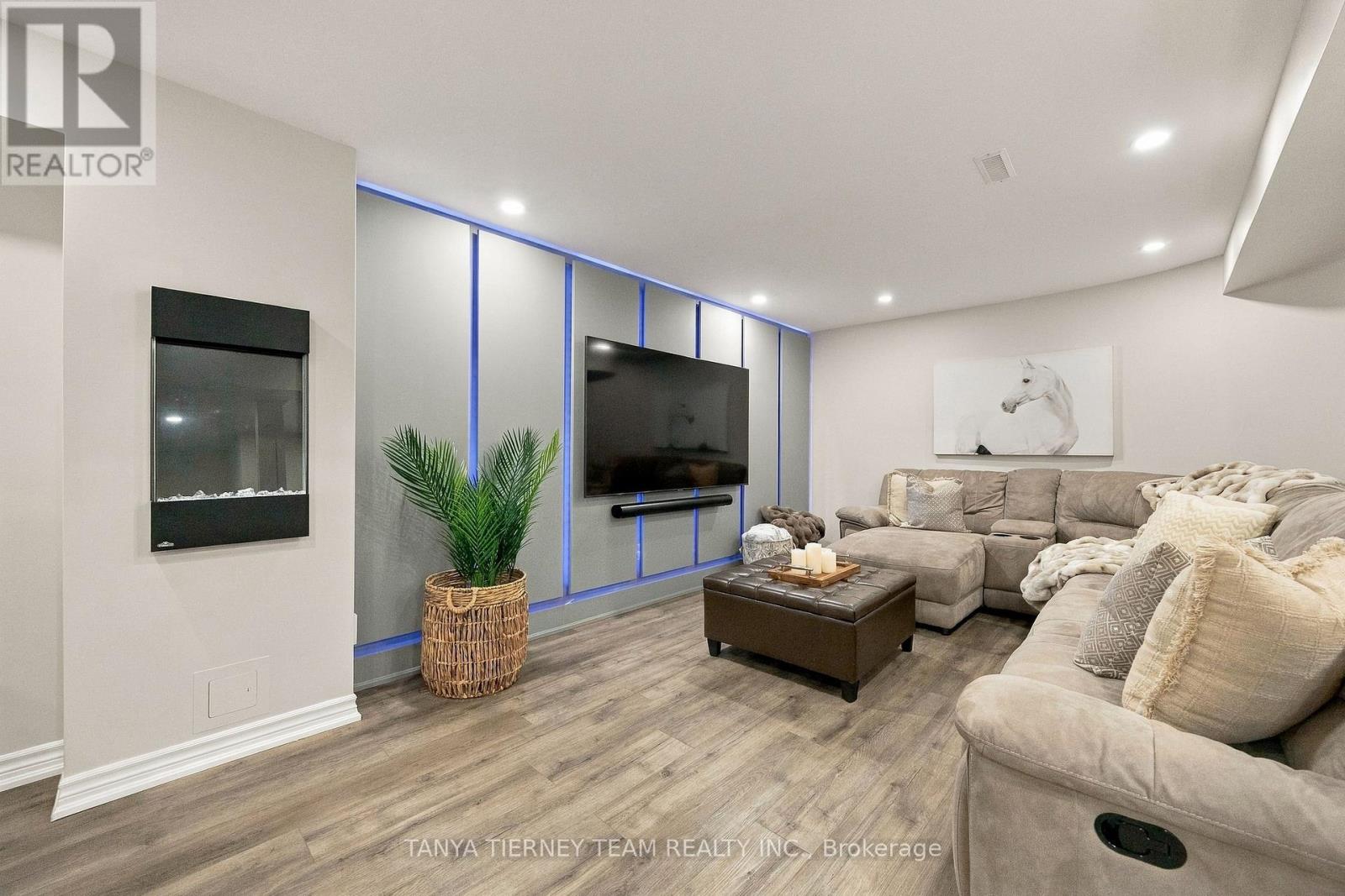 2 Delight Way, Whitby, ON photo 38