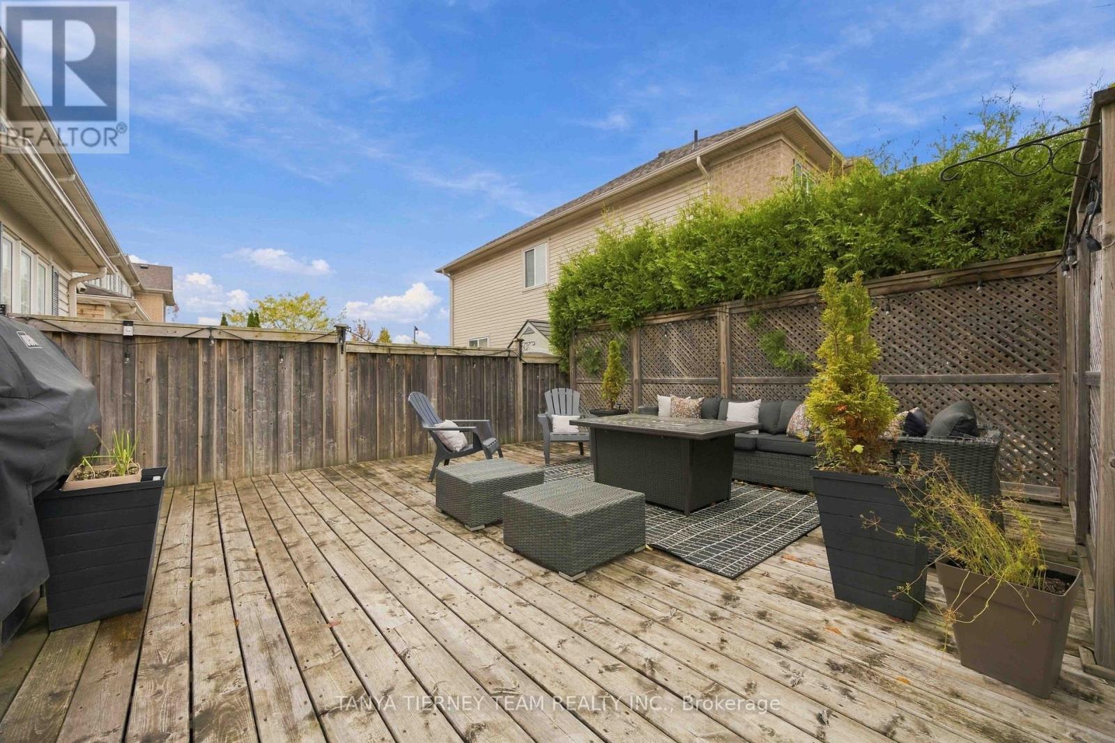 2 Delight Way, Whitby, ON photo 44