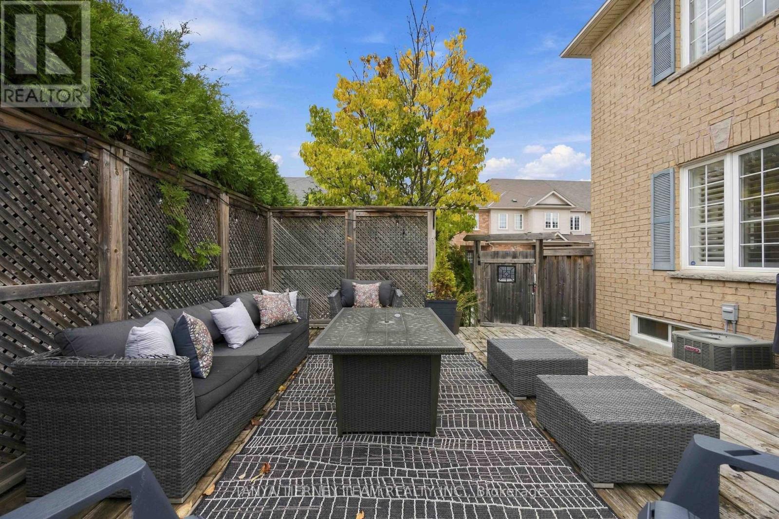 2 Delight Way, Whitby, ON photo 46