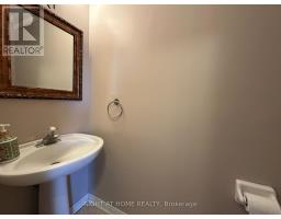 50 Blacksmith Lane, Whitby, ON L1P1N1 Photo 17