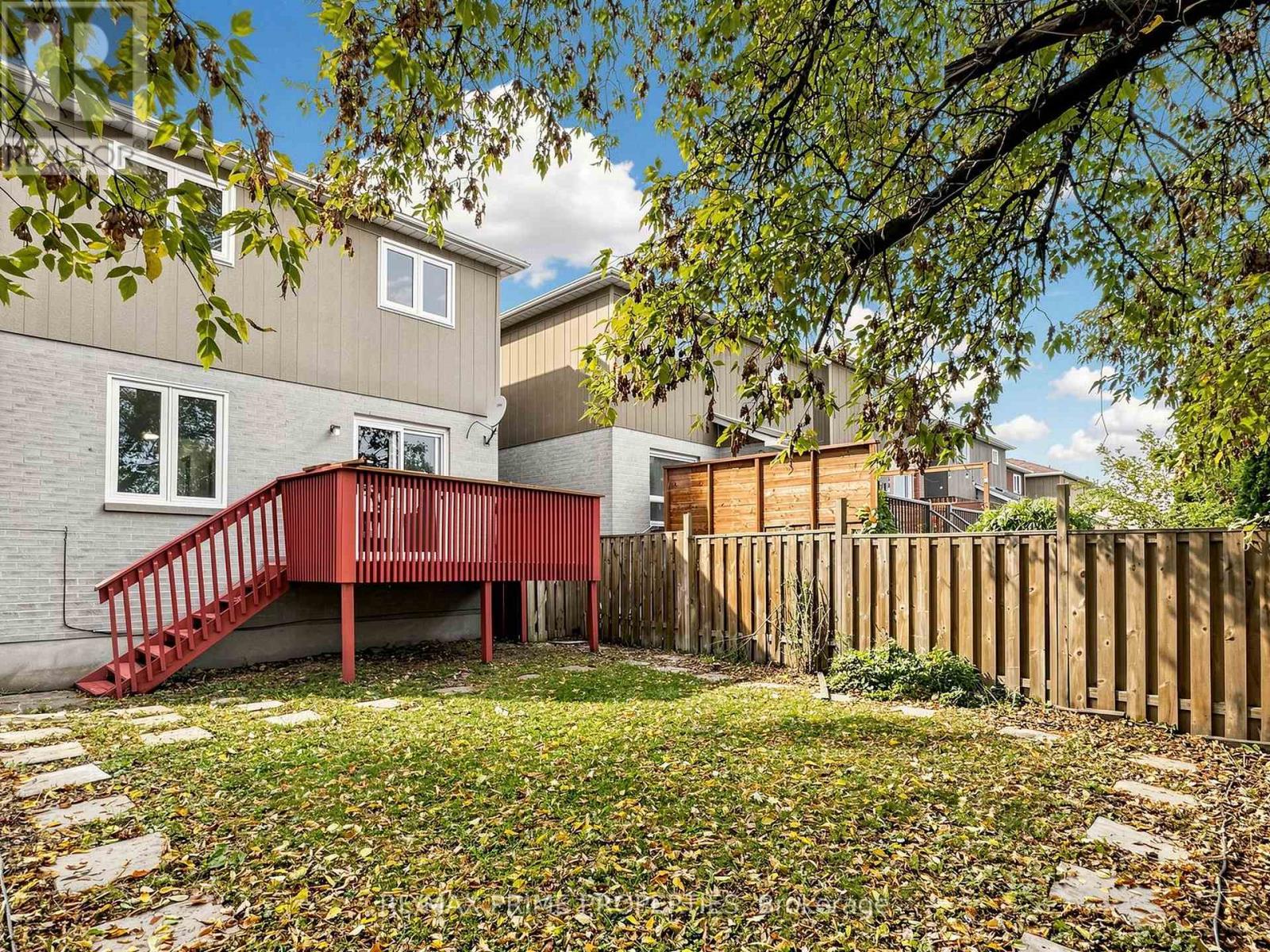 1629 Marshcourt Drive, Pickering, ON photo 32