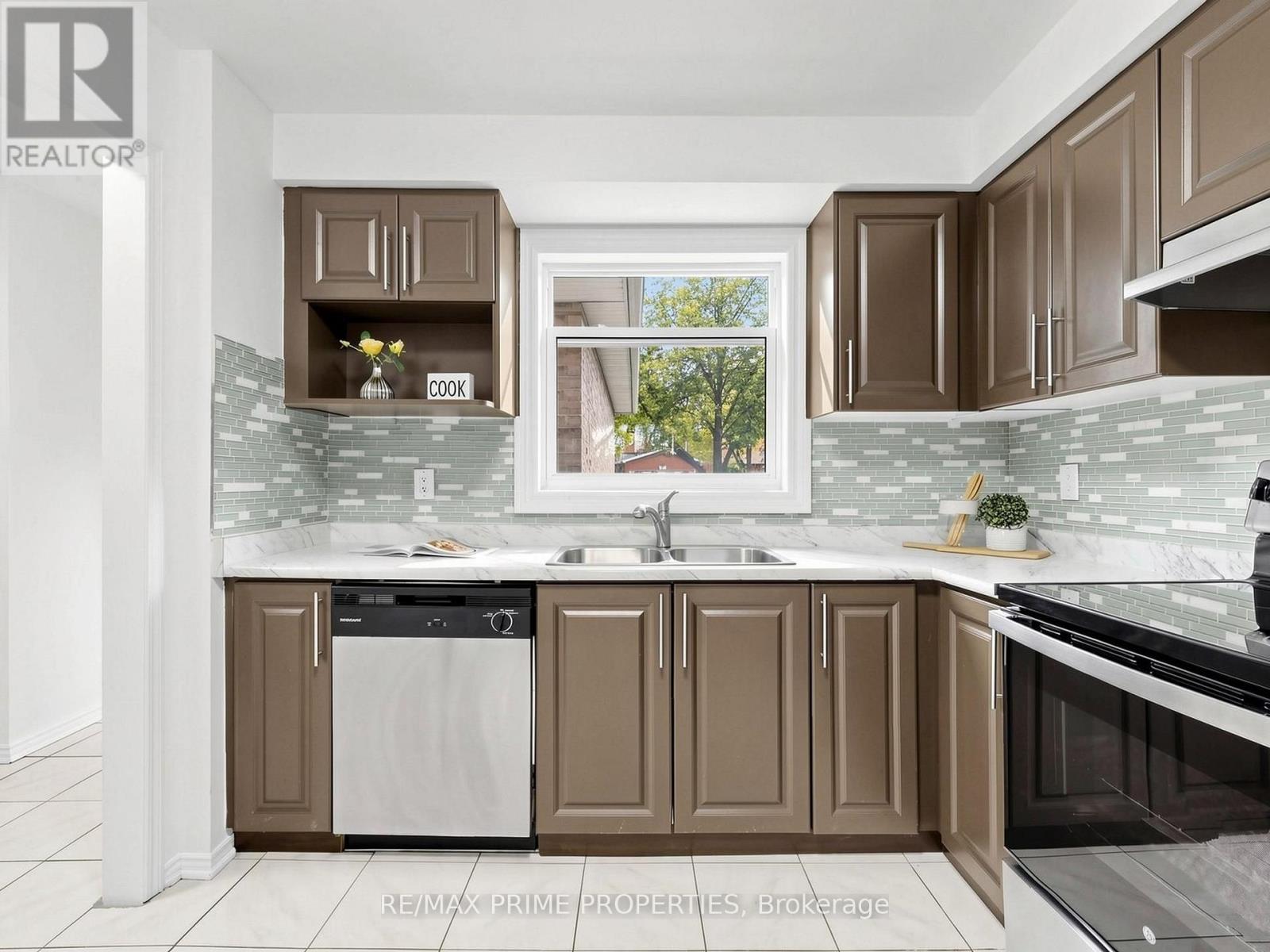 1629 MARSHCOURT DRIVE - 9