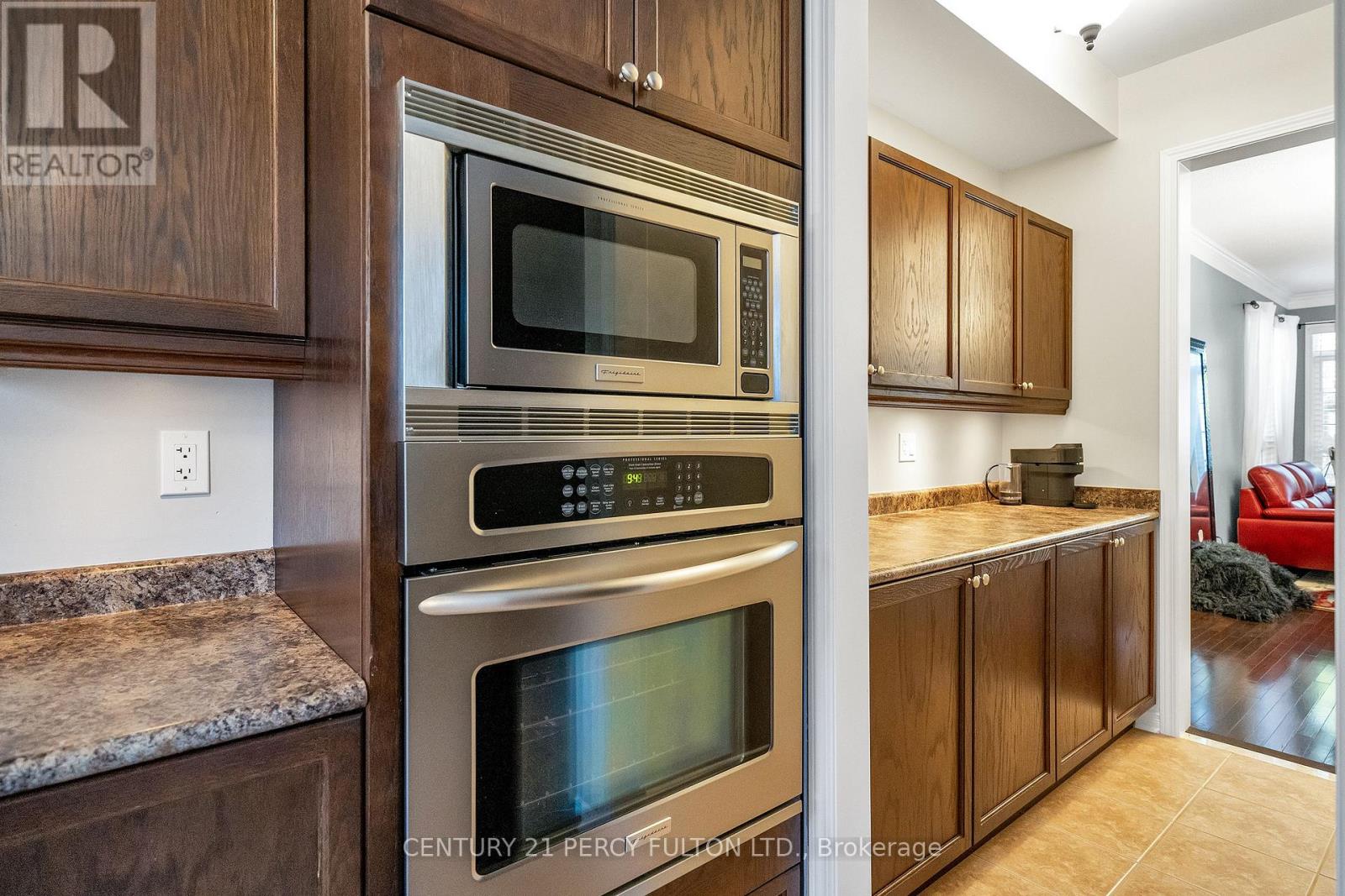 24 Cragg Crescent, Ajax, ON photo 11