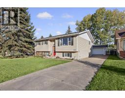 4pc Bathroom - 5910 Ash Street, Olds, AB T4H1K8 Photo 6