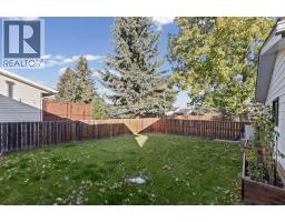 5910 Ash Street, Olds, AB T4H1K8 Photo 32