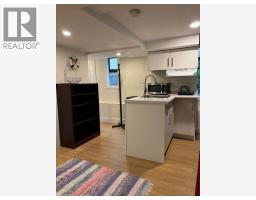 23** Bridgeman Avenue, North Vancouver, BC V7P3P4 Photo 7