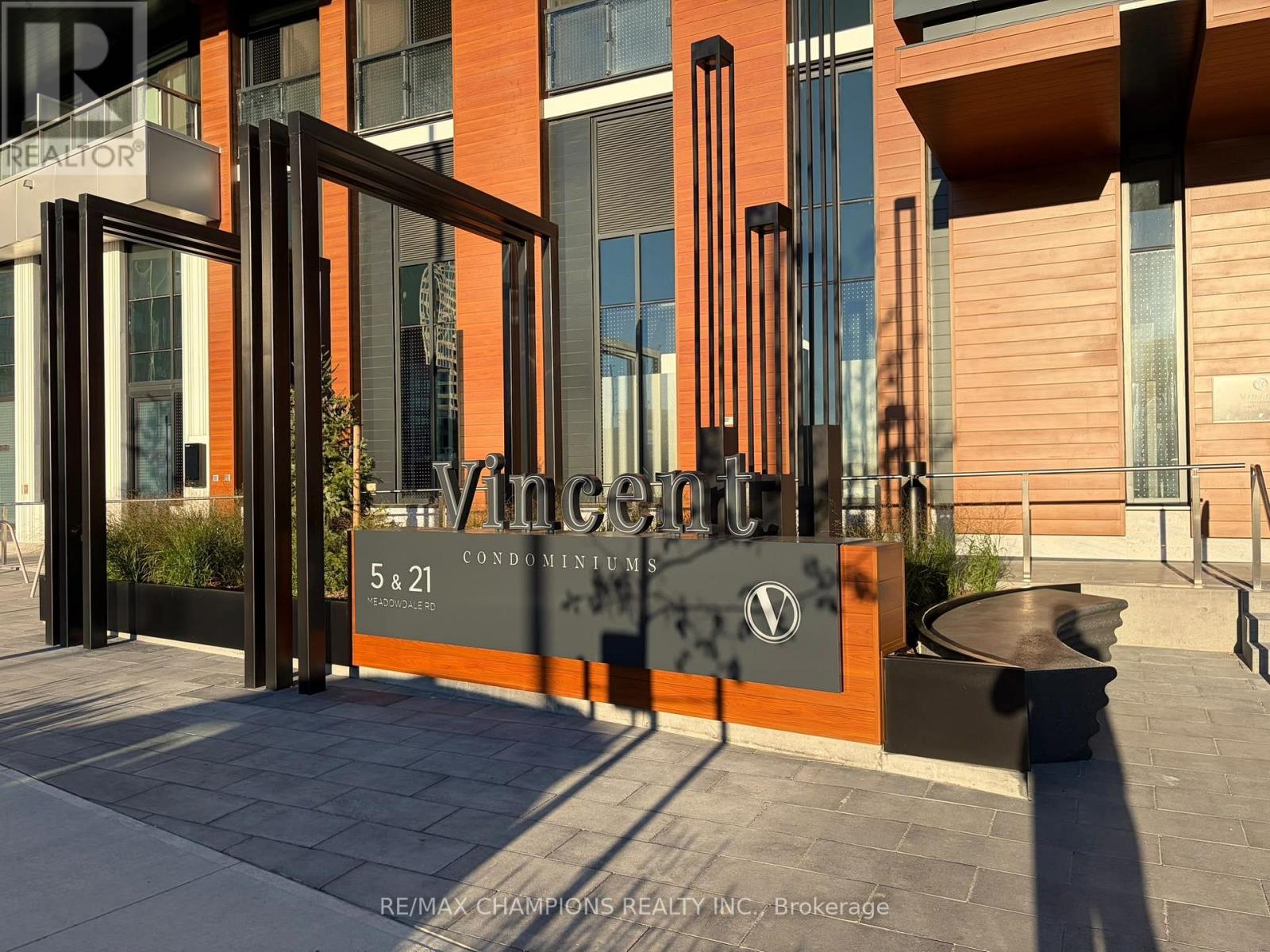 21 MEADOWDALE ROAD, Vaughan (Vaughan Corporate Centre) — photo 12