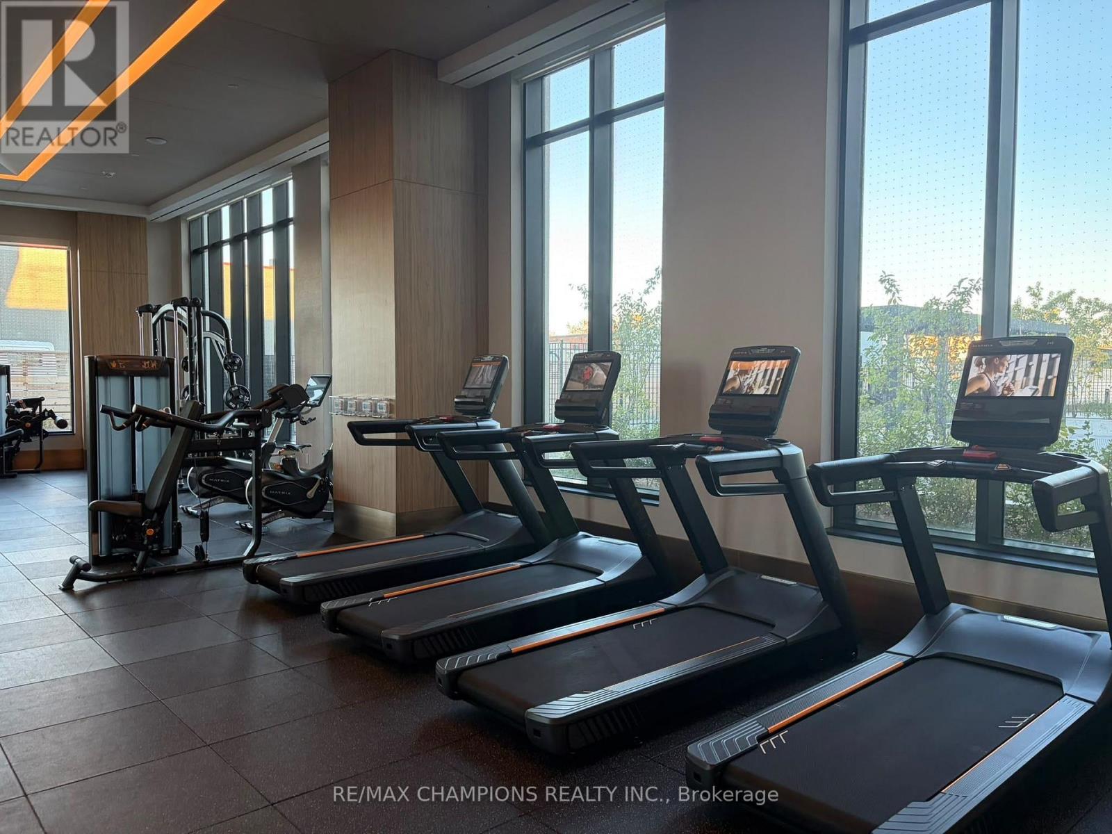 21 MEADOWDALE ROAD, Vaughan (Vaughan Corporate Centre) — photo 4