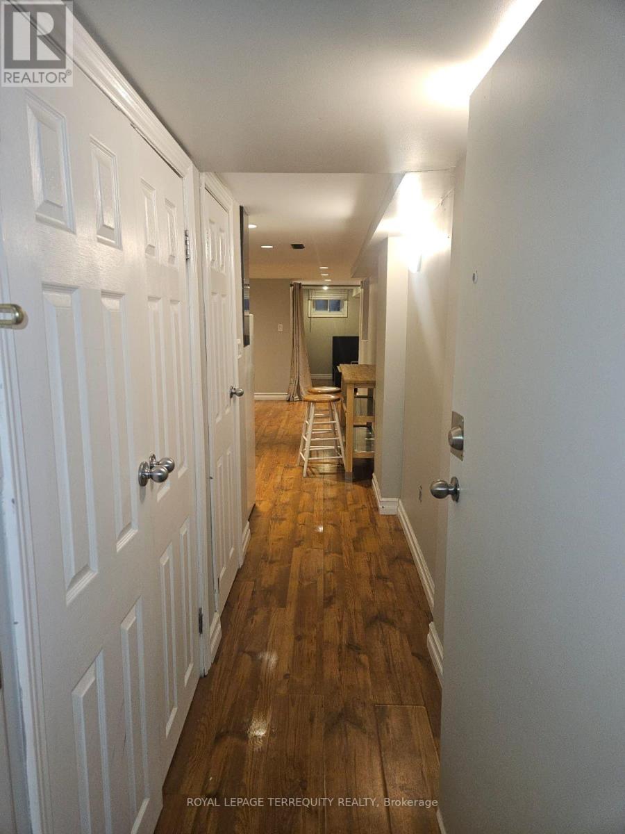 Photo of 2 Golden Avenue