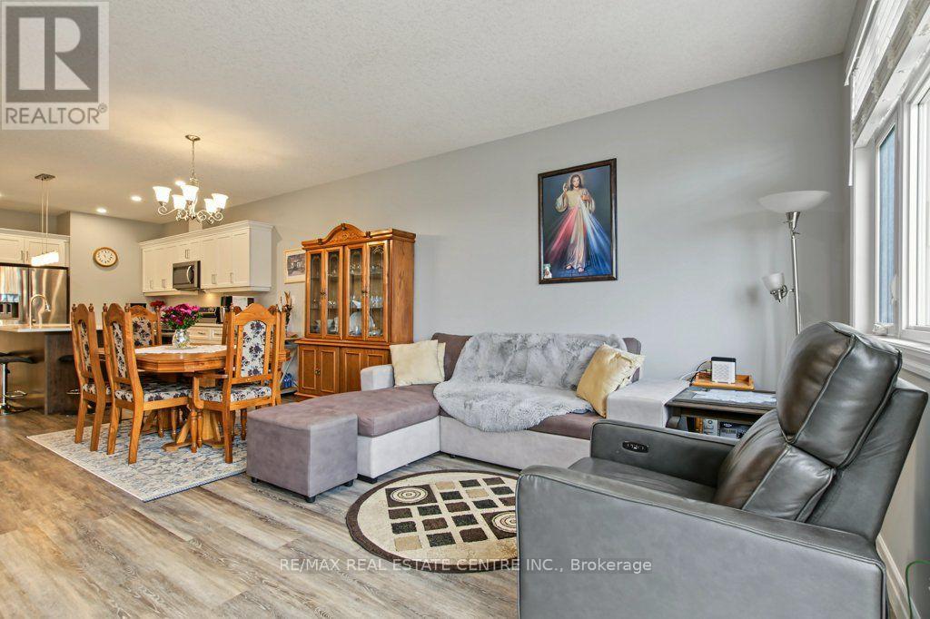 15- 44 MAIN Street East, East Zorra-Tavistock, ON photo 14