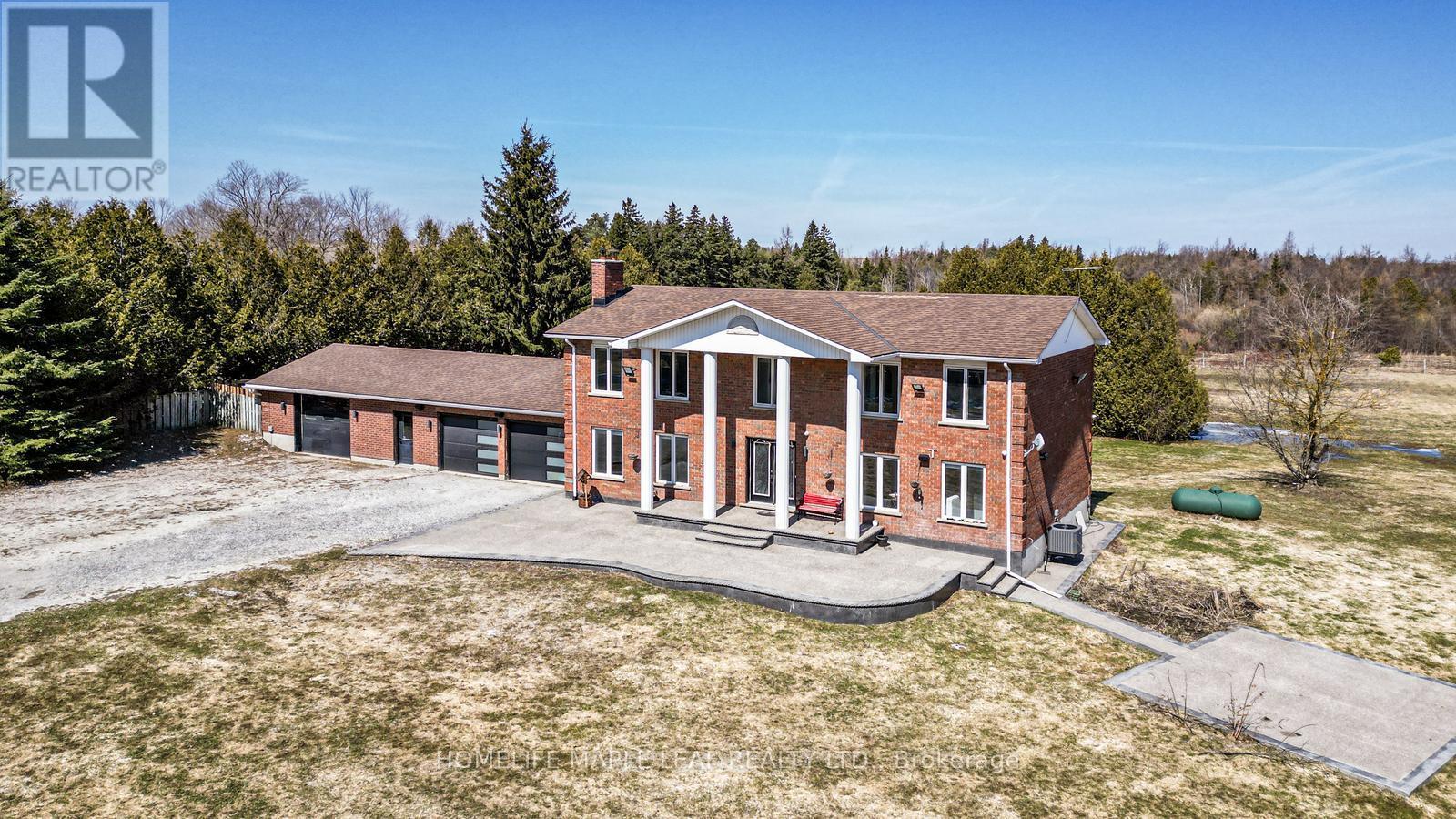 425279 25 SIDE ROAD - 43