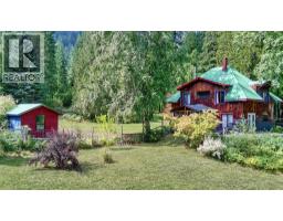 Laundry room - 6518 Slocan River Road, Winlaw, BC V0G2J0 Photo 11
