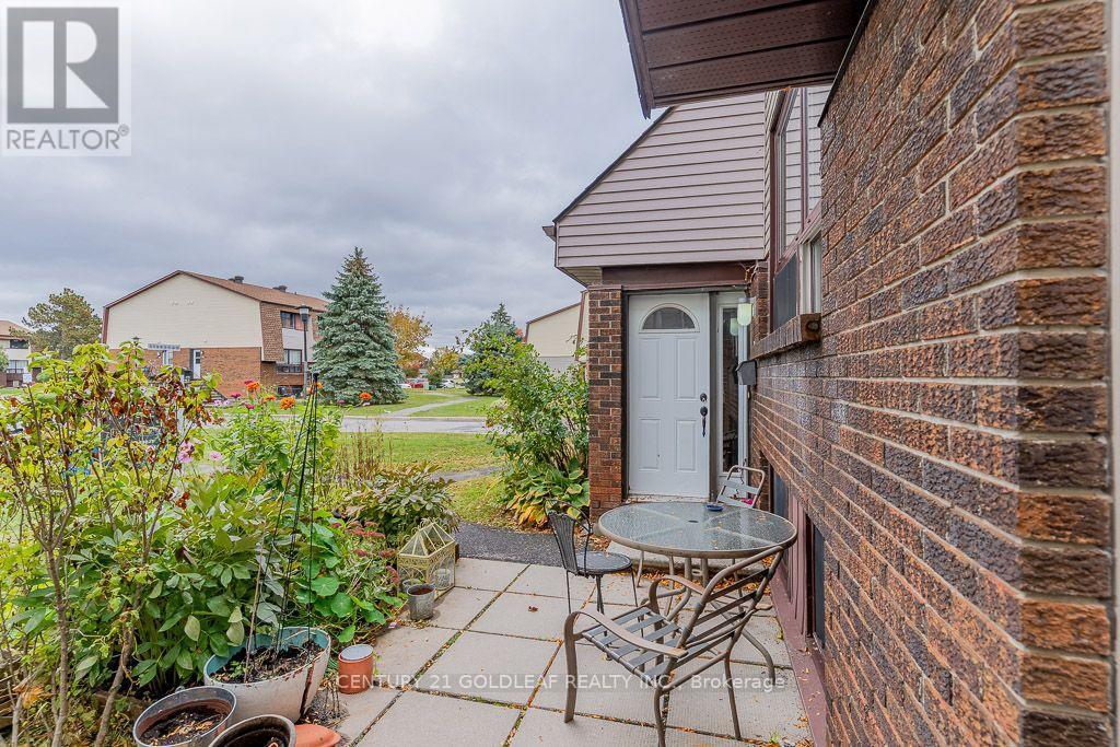 Condos for Sale in Ottawa – 57 – 7 C WOODVALE GREEN LANE, Ottawa – By Peter Sagos - Image 29