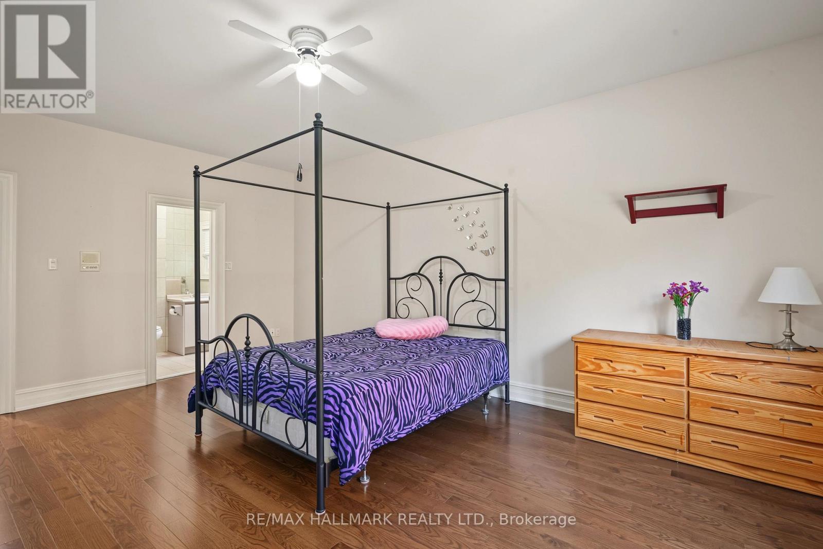 28 Renaissance Court West, Vaughan, ON photo 23
