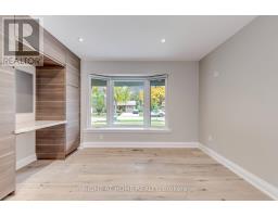 30 Penwick Crescent, Richmond Hill, ON L4C5B4 Photo 11