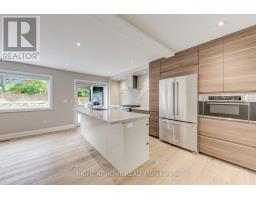 30 Penwick Crescent, Richmond Hill, ON L4C5B4 Photo 14
