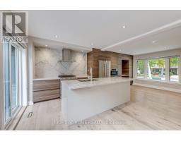 30 Penwick Crescent, Richmond Hill, ON L4C5B4 Photo 16