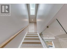 30 Penwick Crescent, Richmond Hill, ON L4C5B4 Photo 22