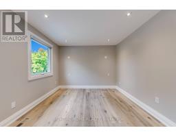 30 Penwick Crescent, Richmond Hill, ON L4C5B4 Photo 24