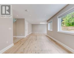 30 Penwick Crescent, Richmond Hill, ON L4C5B4 Photo 8