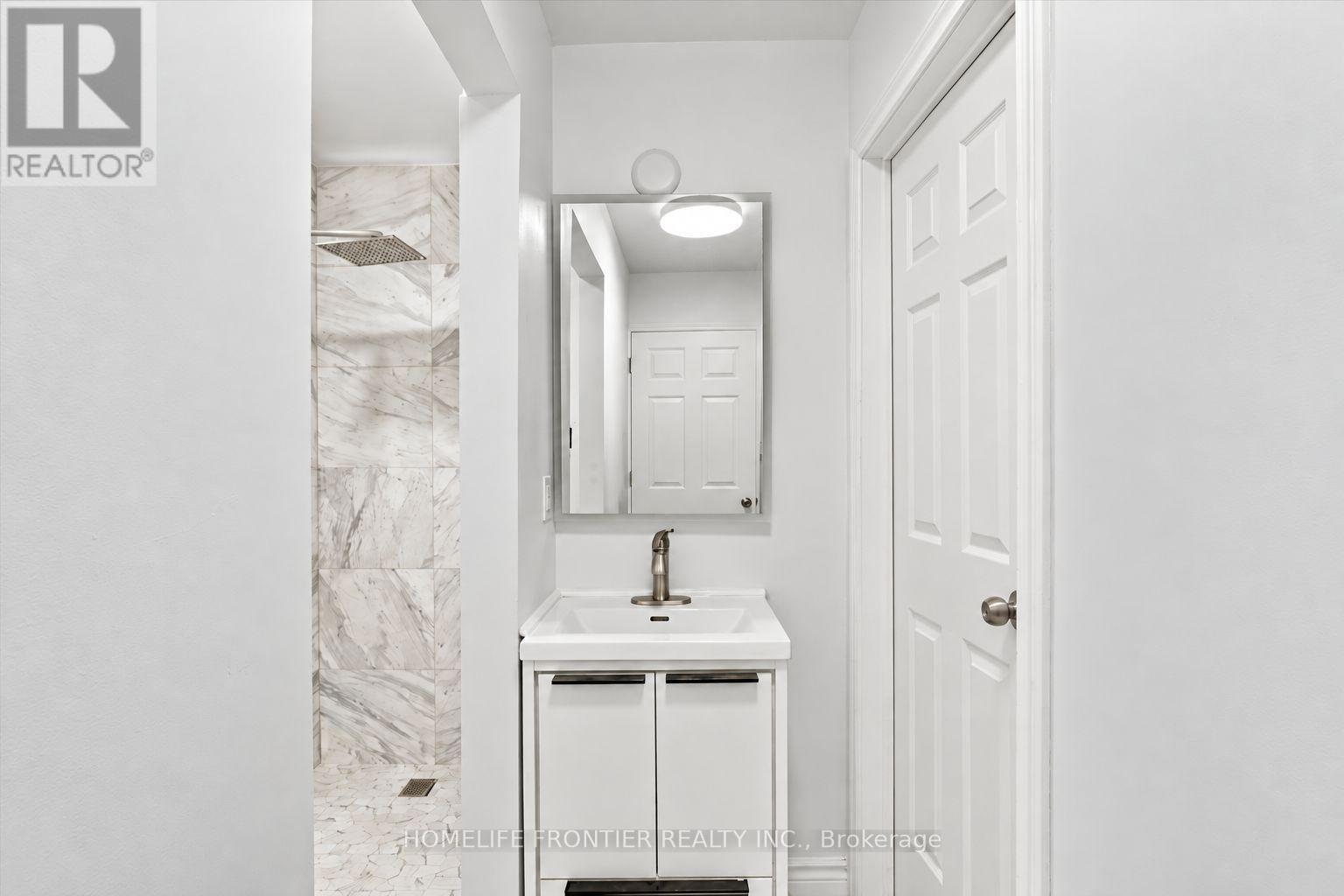 UNIT 2 - 99 REGENT ROAD, Toronto (Downsview-Roding-CFB) — photo 5