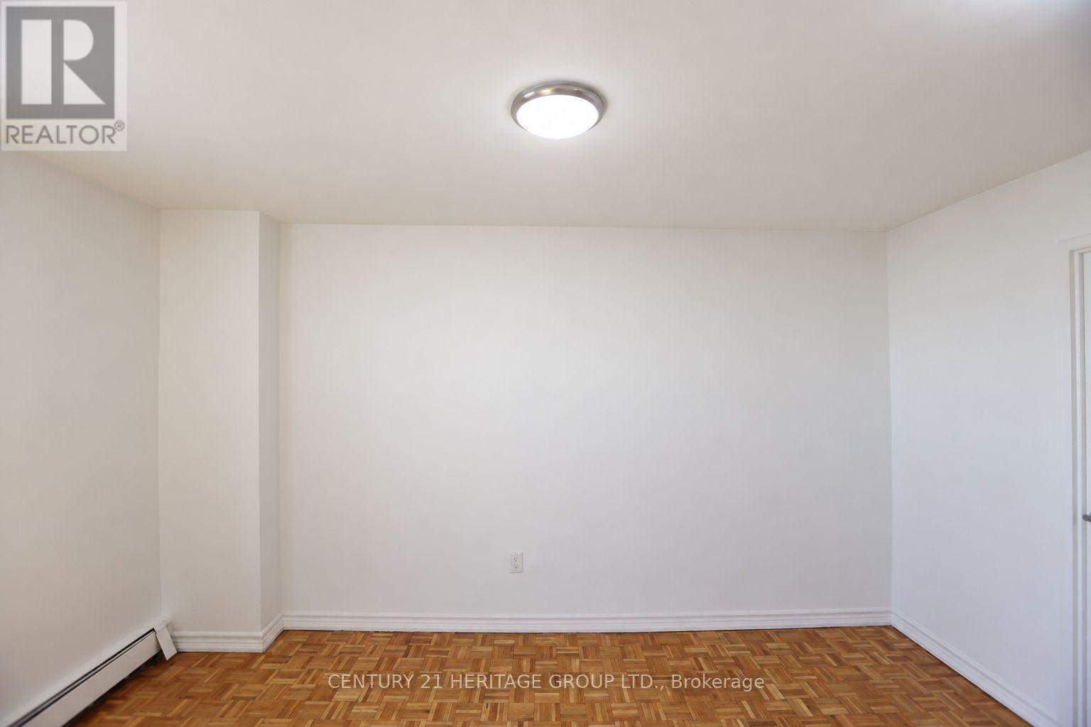 702 - 41 GARFELLA DRIVE, Toronto (Mount Olive-Silverstone-Jamestown) — photo 5