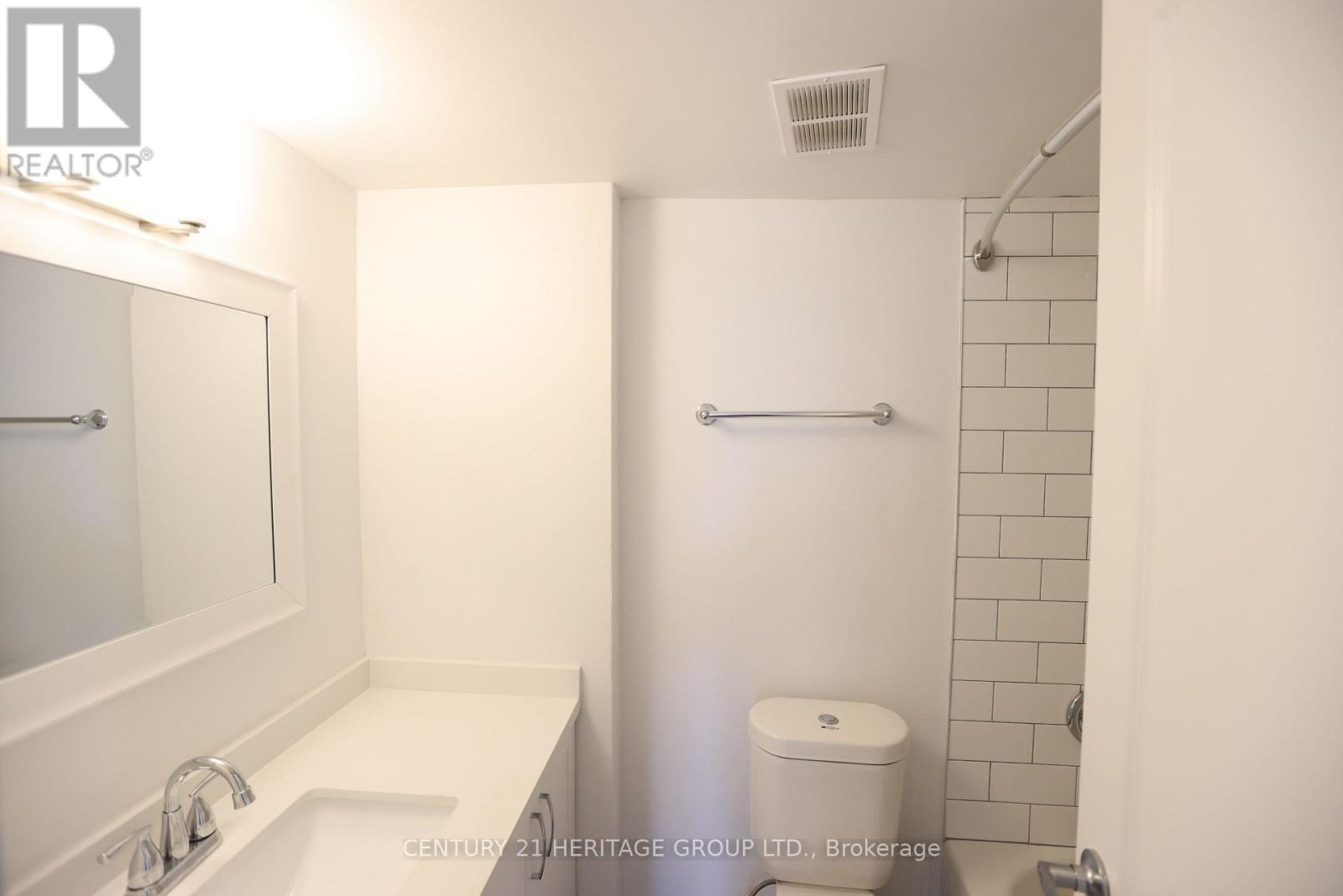 702 - 41 GARFELLA DRIVE, Toronto (Mount Olive-Silverstone-Jamestown) — photo 9