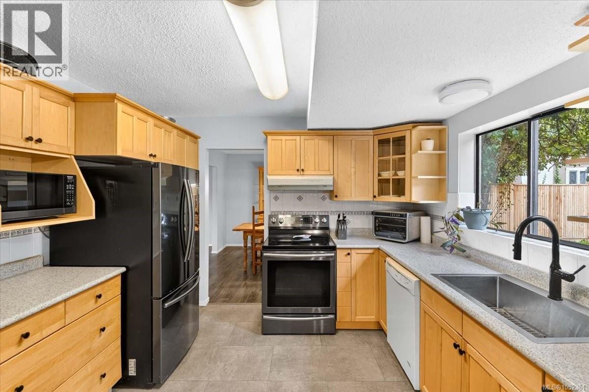 5536 Falls St - 10