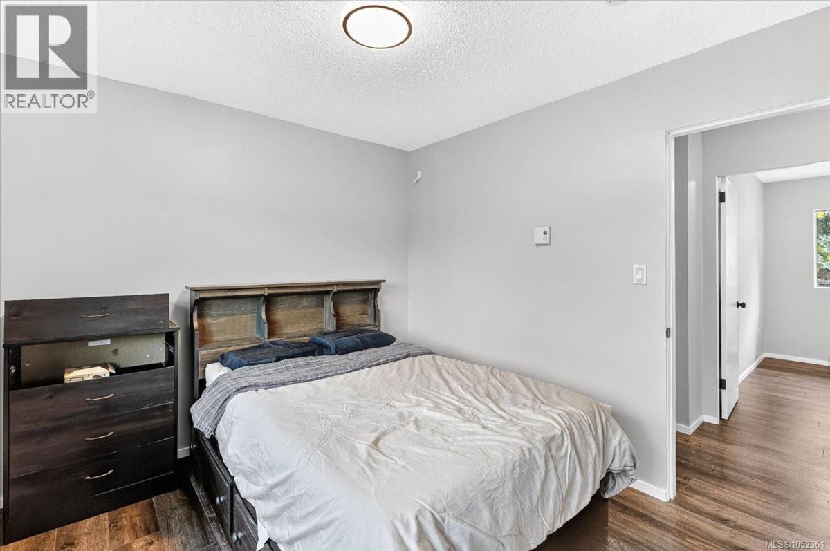 5536 Falls St - 28