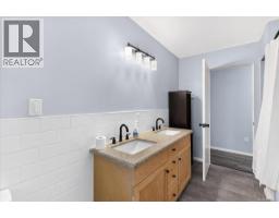 5536 Falls St, Port Alberni, BC V9Y7Y6 Photo 33