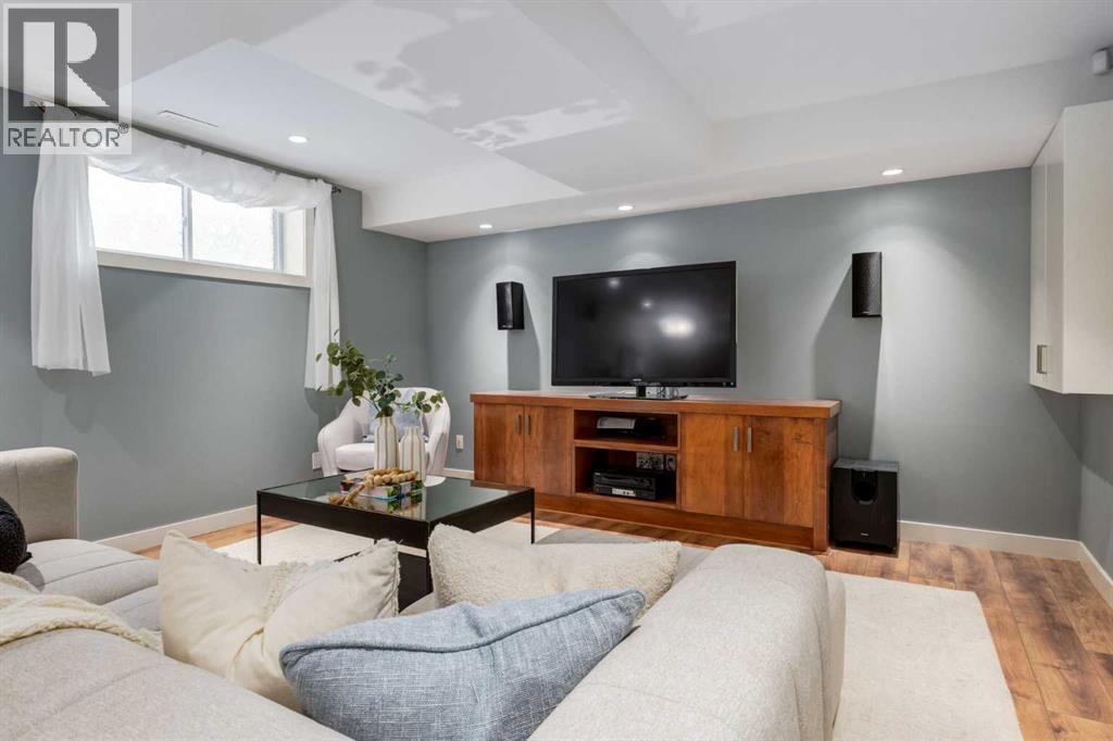 1527 18 Avenue NW - photo 38