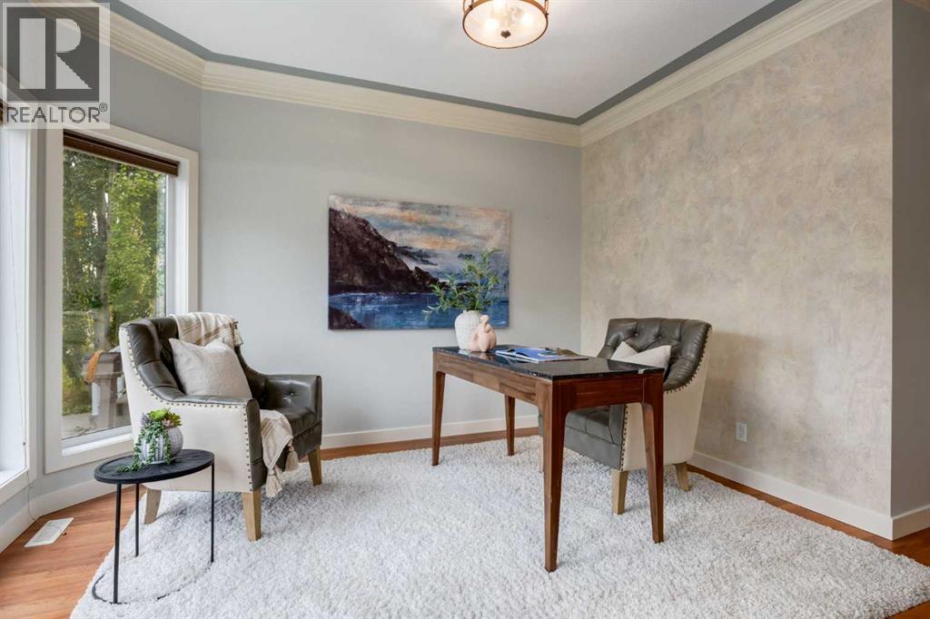 1527 18 Avenue NW - photo 4