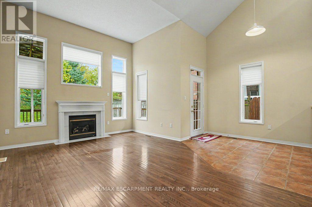172 VALMONT COURT - 15