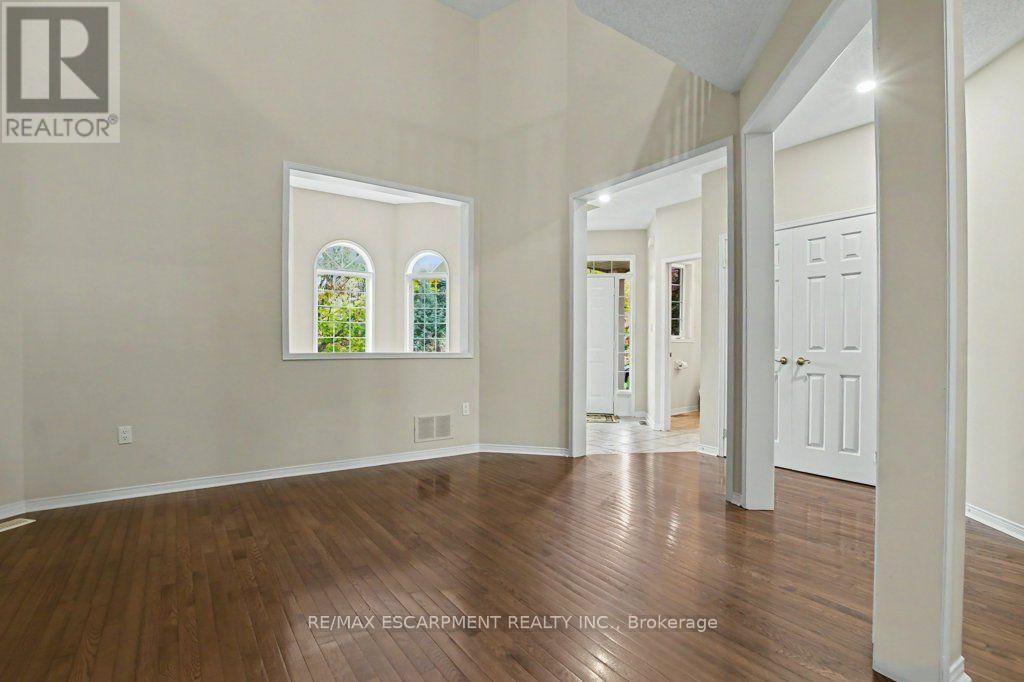 172 VALMONT COURT - 7