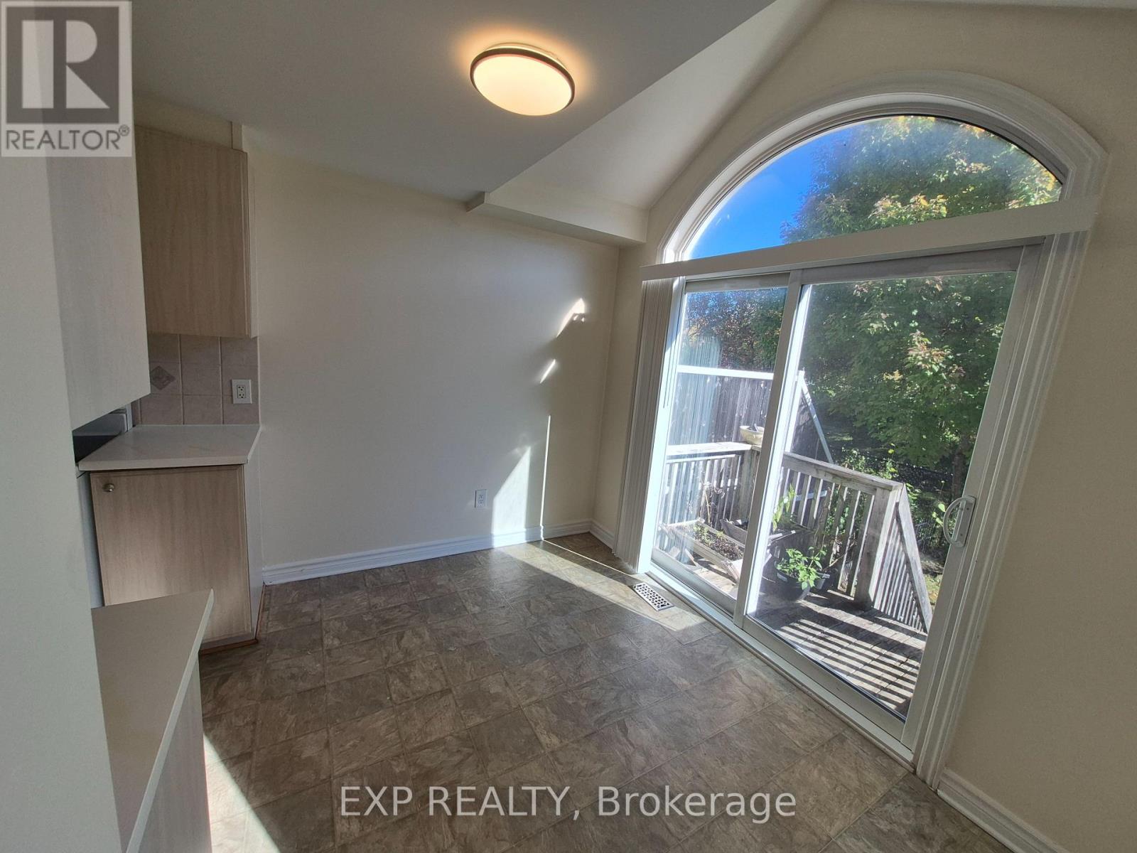 338 FORESTBROOK STREET, Ottawa — photo 9