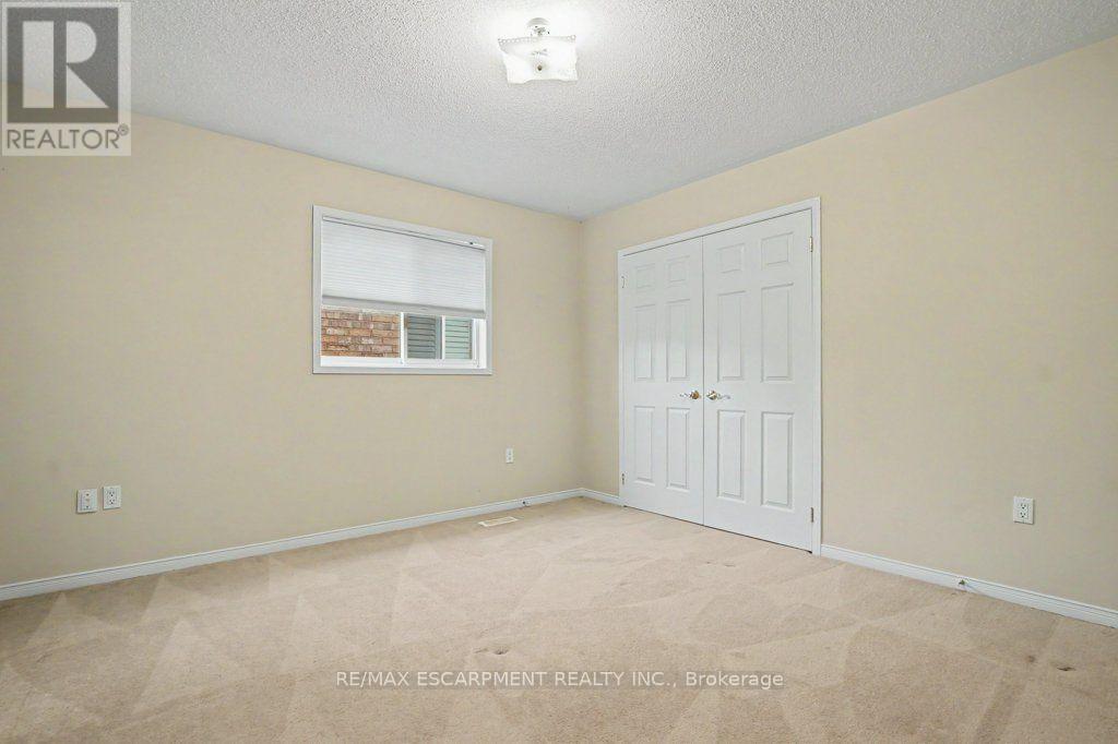 172 VALMONT COURT - 34