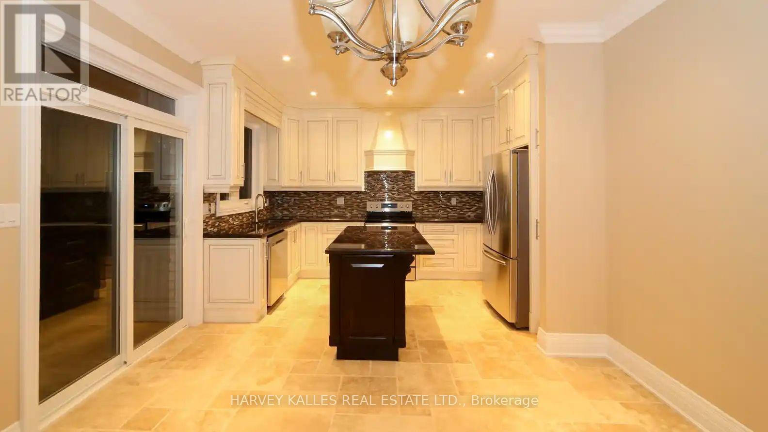 MAIN - 489 LAUDER AVENUE, Toronto (Oakwood Village) — photo 8