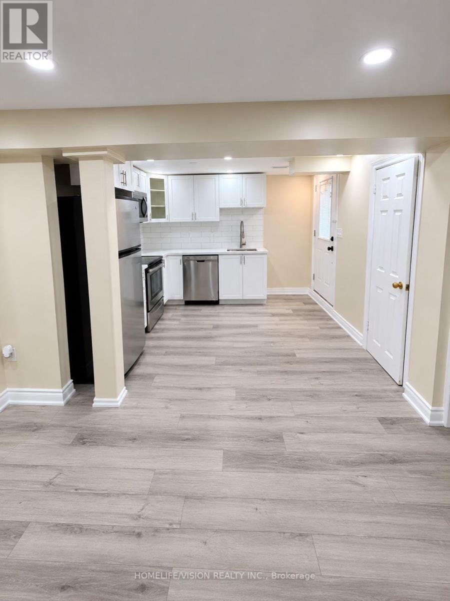 Lower- 824 Crowells Street, Oshawa, ON photo 4